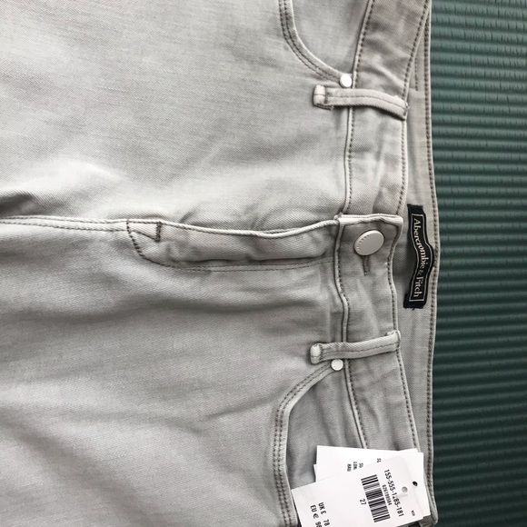 Brand new abercrombie and fitch Jeans - Picture 2 of 5